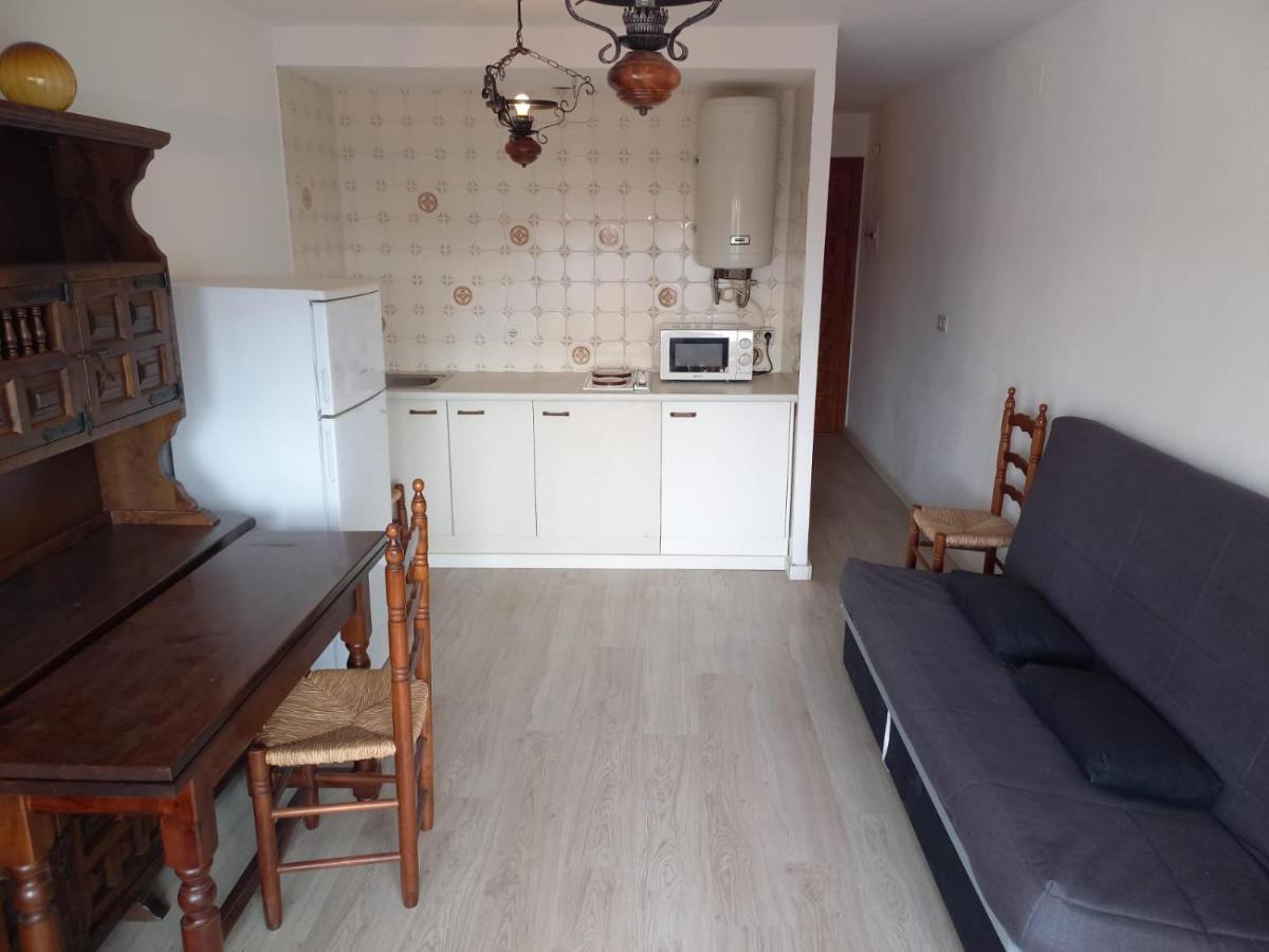 Estudi Amb Vistes Al Canal Apartman Empuriabrava Kültér fotó