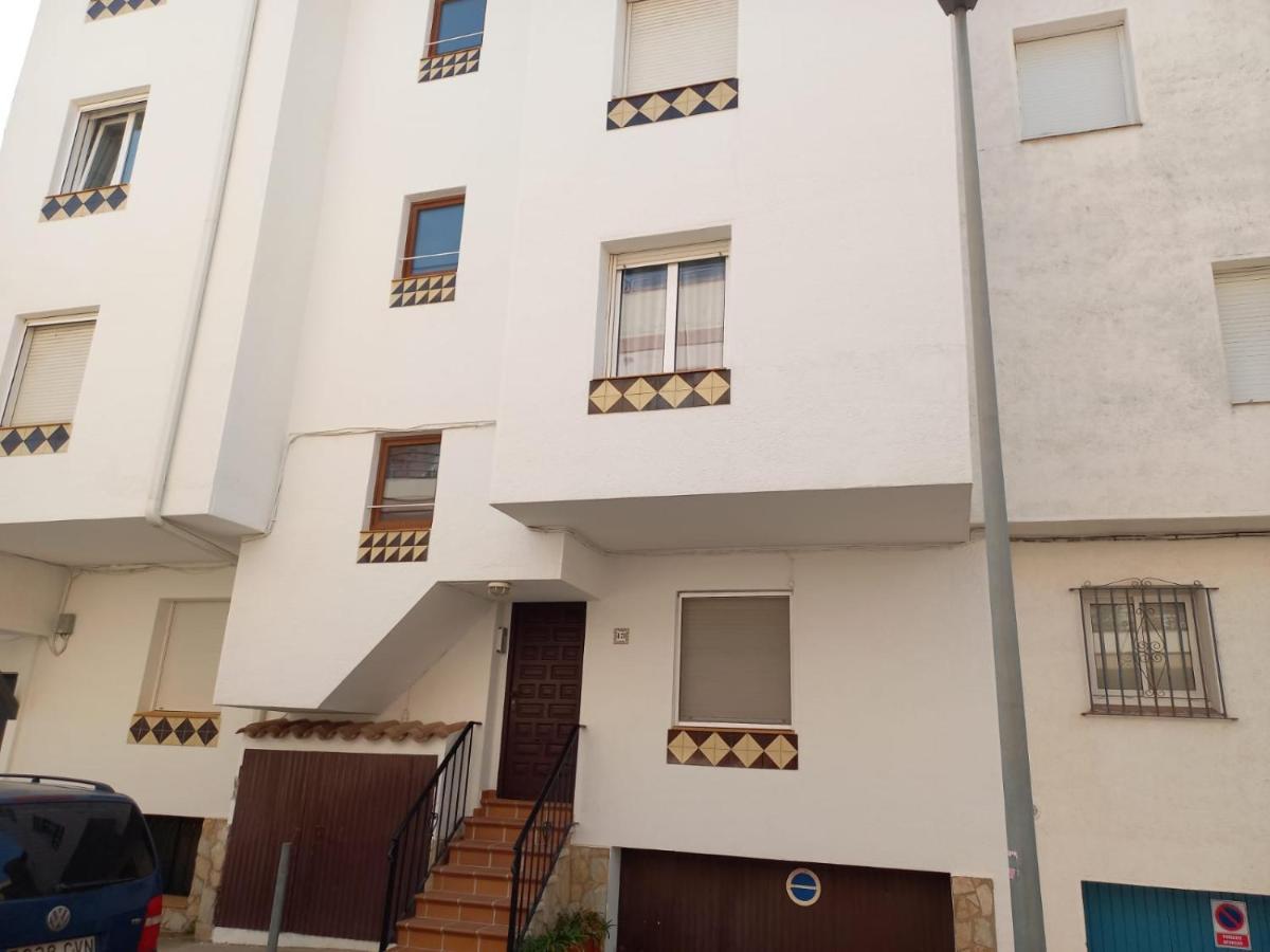 Estudi Amb Vistes Al Canal Apartman Empuriabrava Kültér fotó