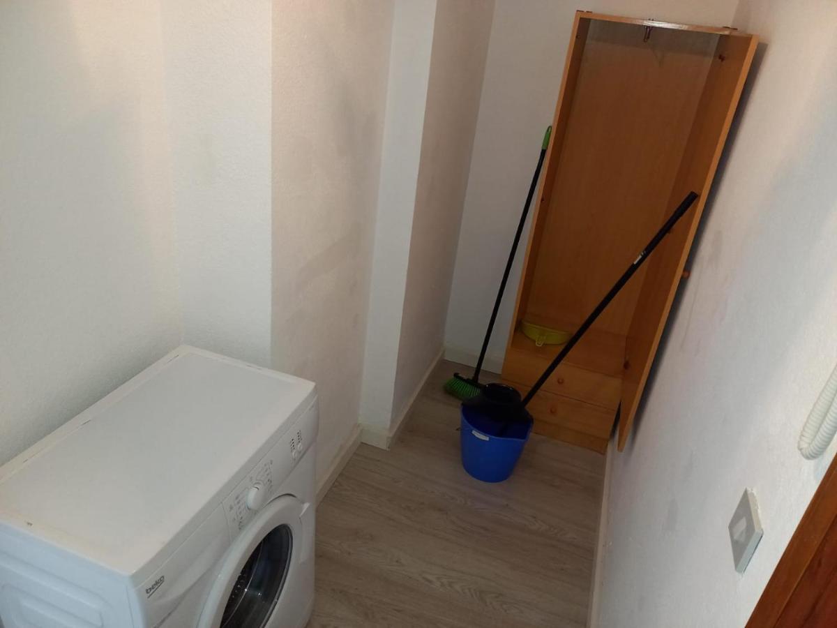 Estudi Amb Vistes Al Canal Apartman Empuriabrava Kültér fotó